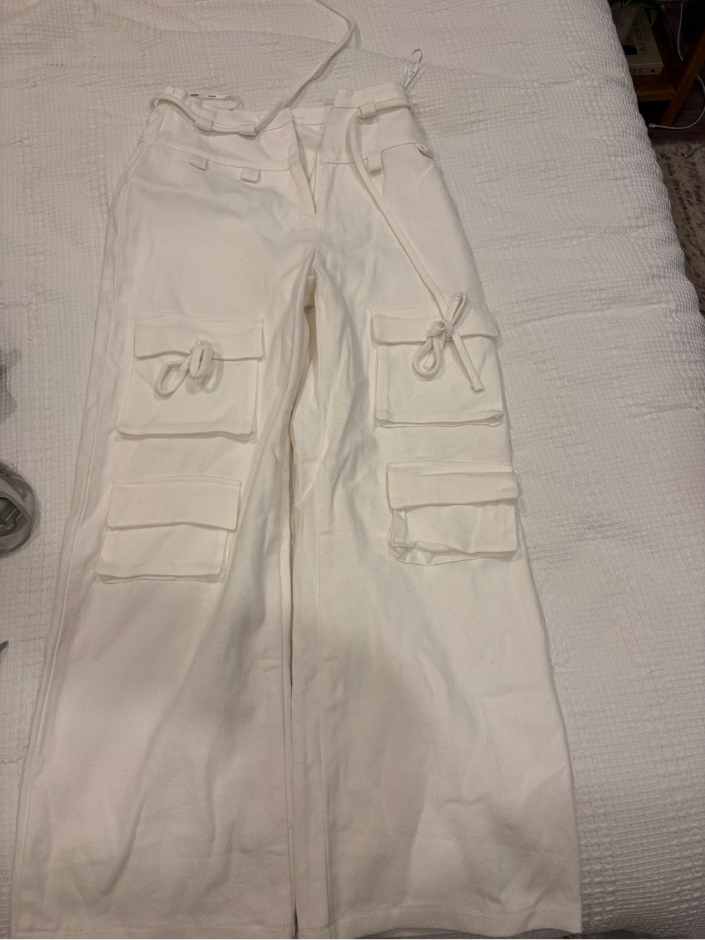 Sabo White Wide-Leg Cargo Pants with Tie Details